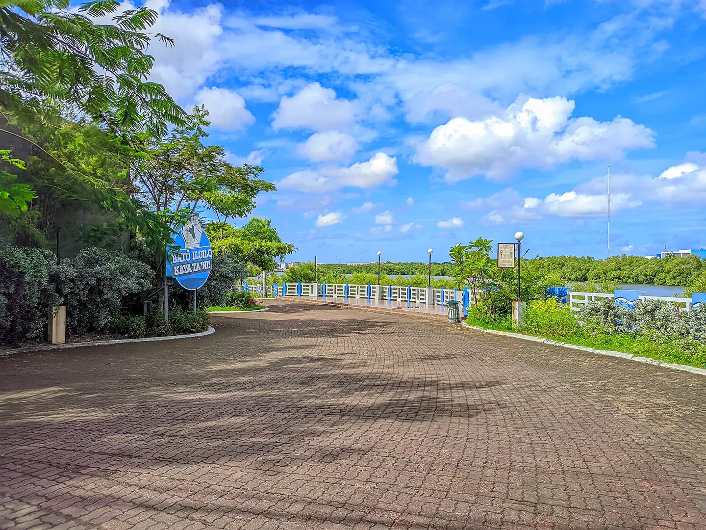 Entrance and walkway at Iloilo River Esplanade Phase 6 in Iloilo City